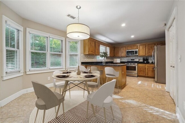 Photo - 515 Spring Gate Ln
