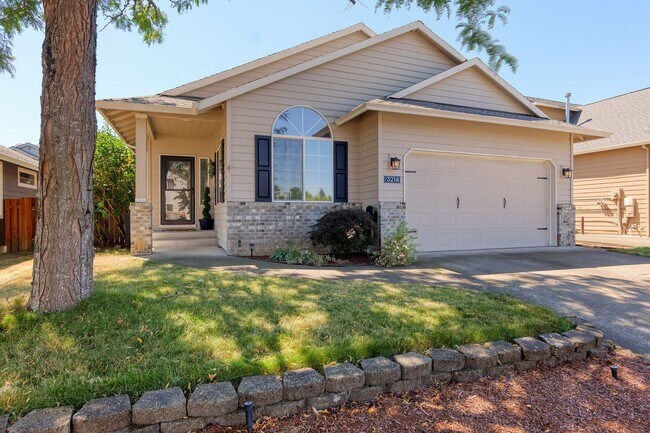 Photo - Beautifully Remodeled 3 Bedroom in Gresham...