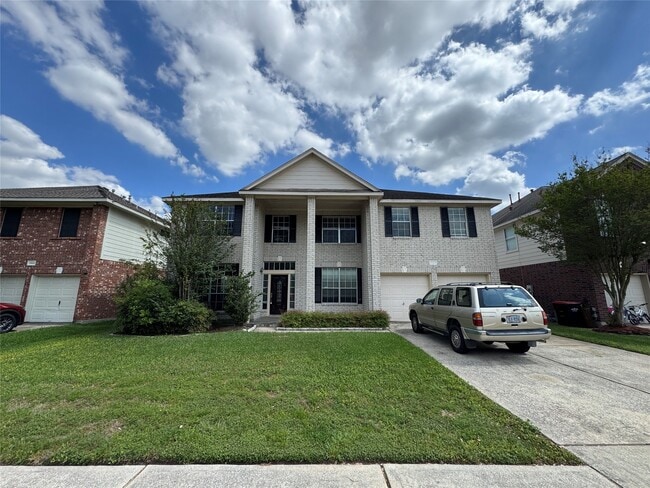 Building Photo - 20810 Deauville Dr