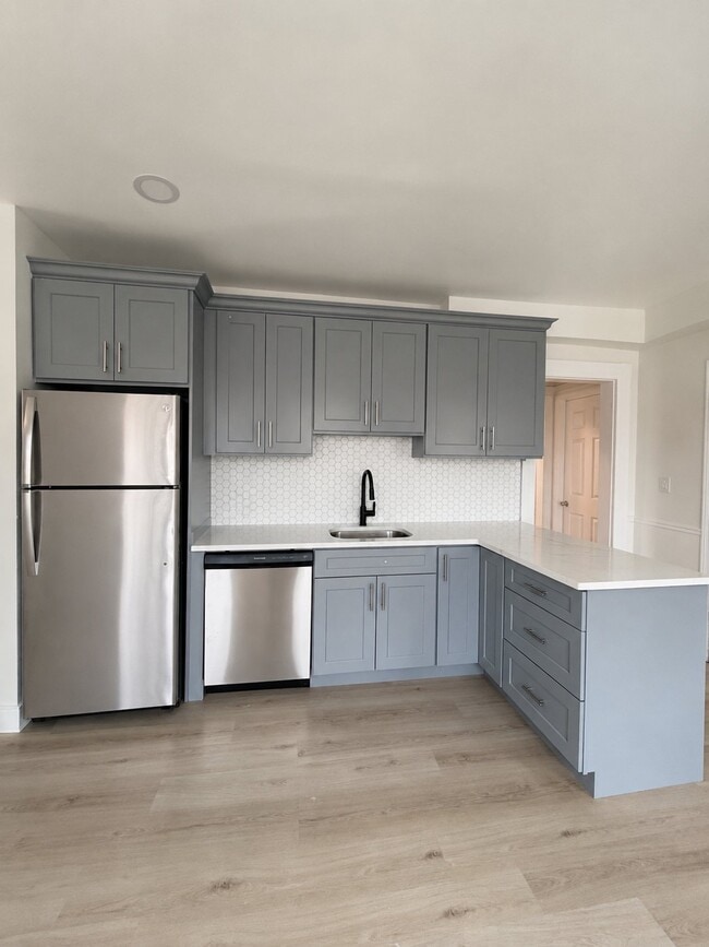 2391 Main St Unit 3