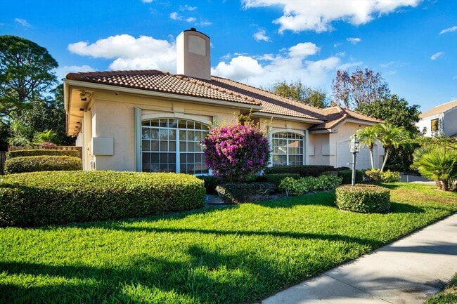 Photo - 13471 Miles Standish Port