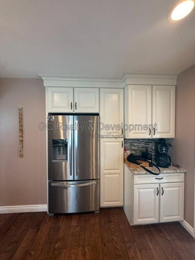 Photo - 6953 W Summerdale Ave