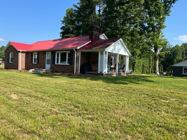 Building Photo - 5528 Elkin Hwy Rental