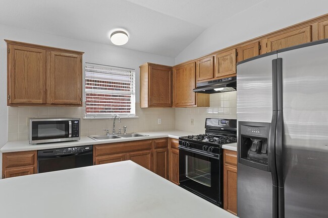 Photo - 15509 Ozone Pl