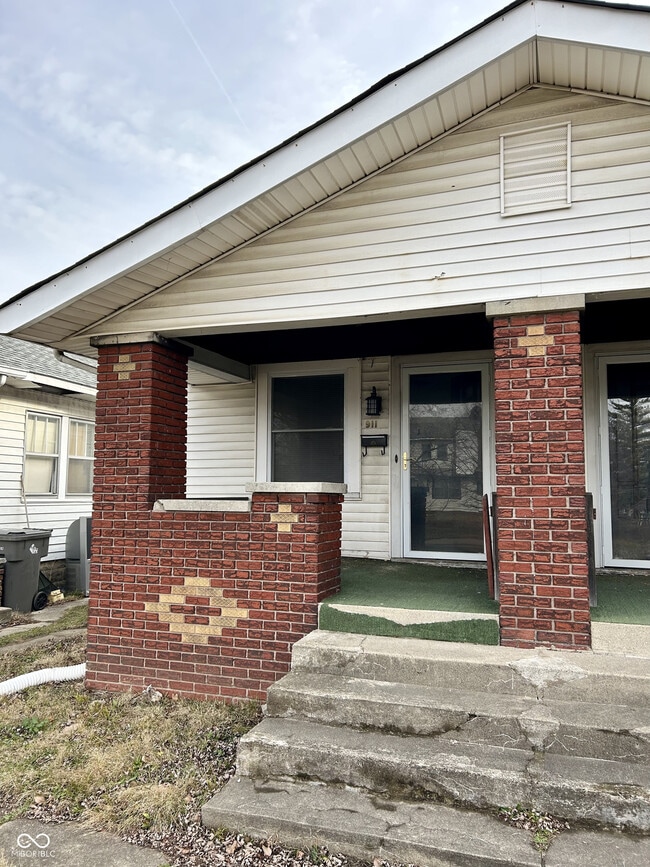 Photo - 911 N Emerson Ave
