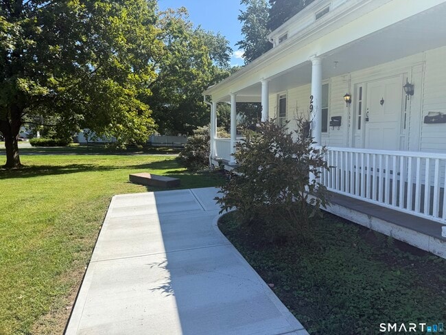 29 Glastonbury Ave