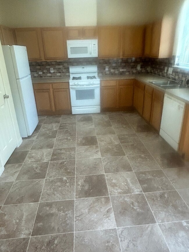 Building Photo - 8031 Barnes Ridge Ln