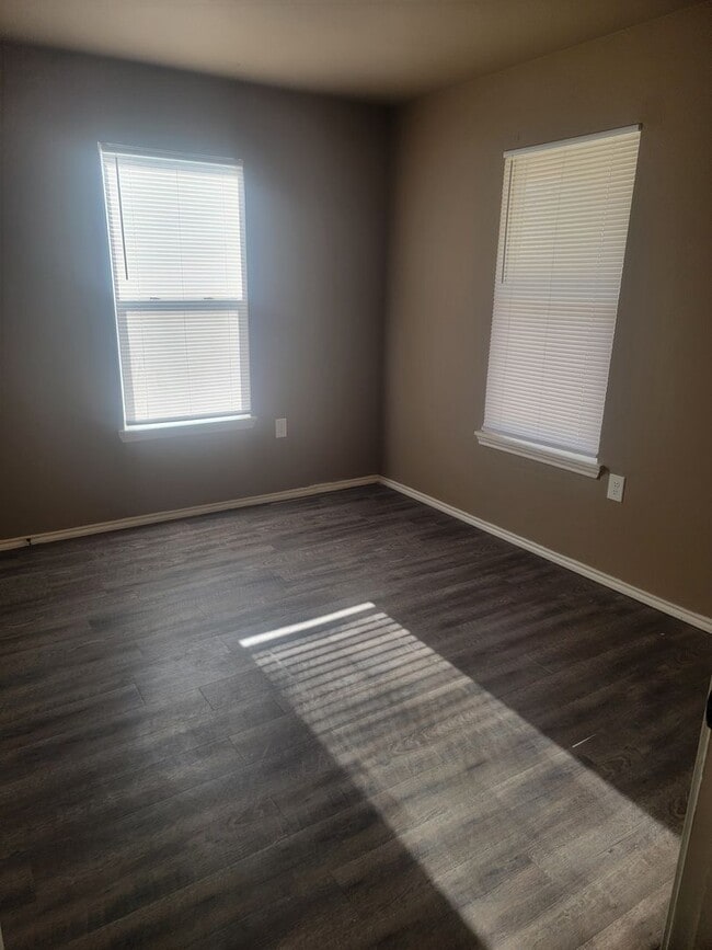 Photo - 3BD 2BR 1 CAR GARAGE *Section 8 approved