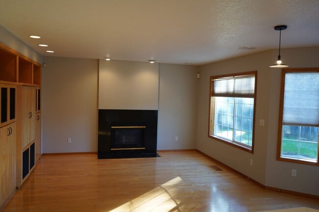 Photo - 12507 SE 24th St