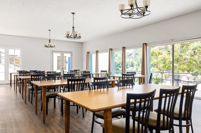 Photo - 840 Hilgard Ave Unit Room 309 - 309 - B