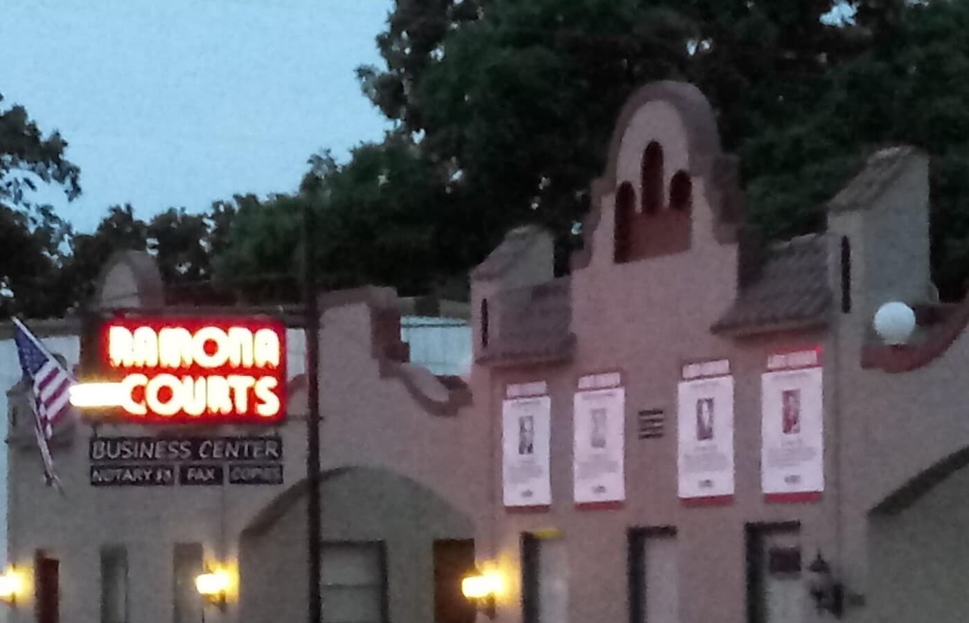 Photo - 502 W Avenue G