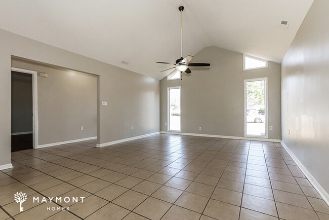 Photo - 107 Bridge Creek Dr