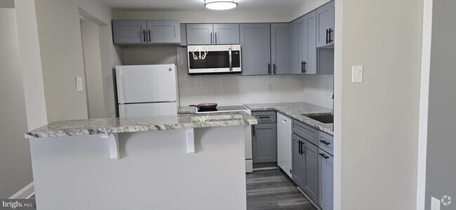 Building Photo - 10120 Campus Way S Unit 301-7C Rental