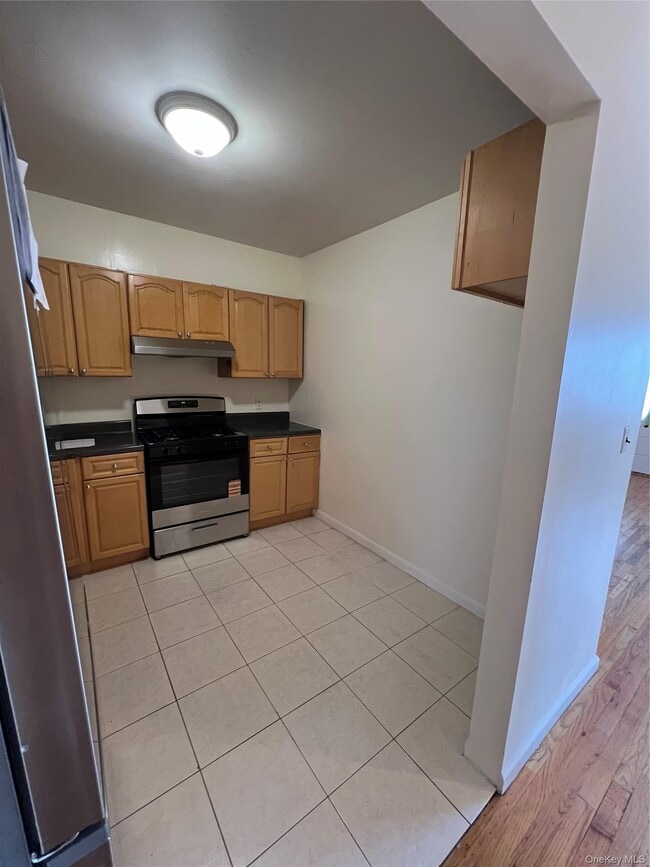 Photo - 196-15 Hillside Ave. Unit 2