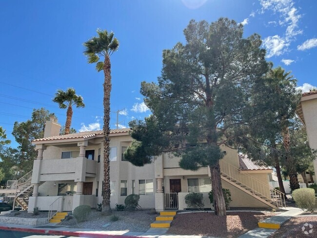 Building Photo - 1st floor condo - Near parks & Summerlin pkwy