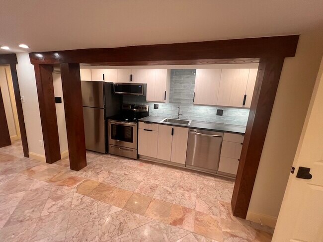 English Basement Apartment - 1878 Monroe St NW Unit Mt Pleasant Apt B