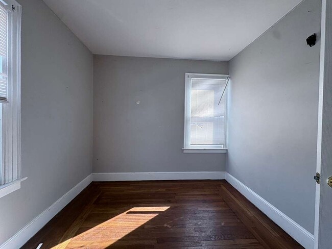 Photo - 240 Fountain St