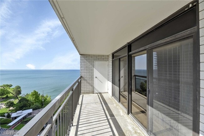 Photo - 12550 Lake Ave Unidad 1410