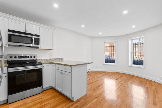 754 Huntington Ave Unidad 3