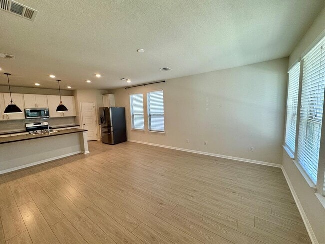 Photo - 162 Diamond Point Dr