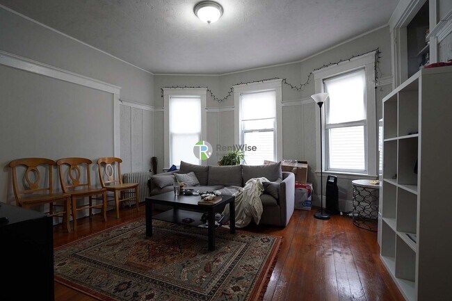 Photo - 25 Linden St Unidad 3