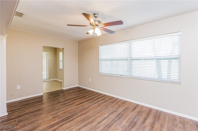 Photo - 251 Redwood Rd