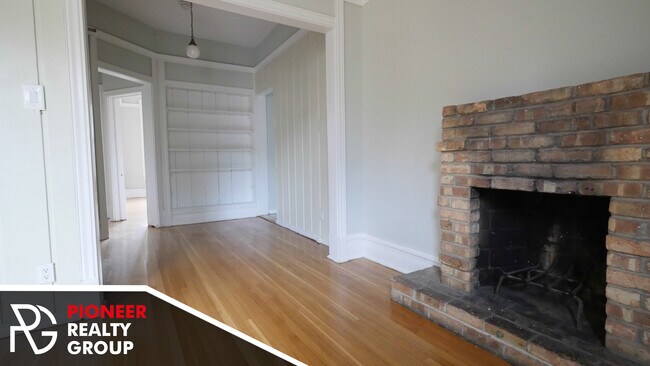 Photo - 1212 N Dearborn St