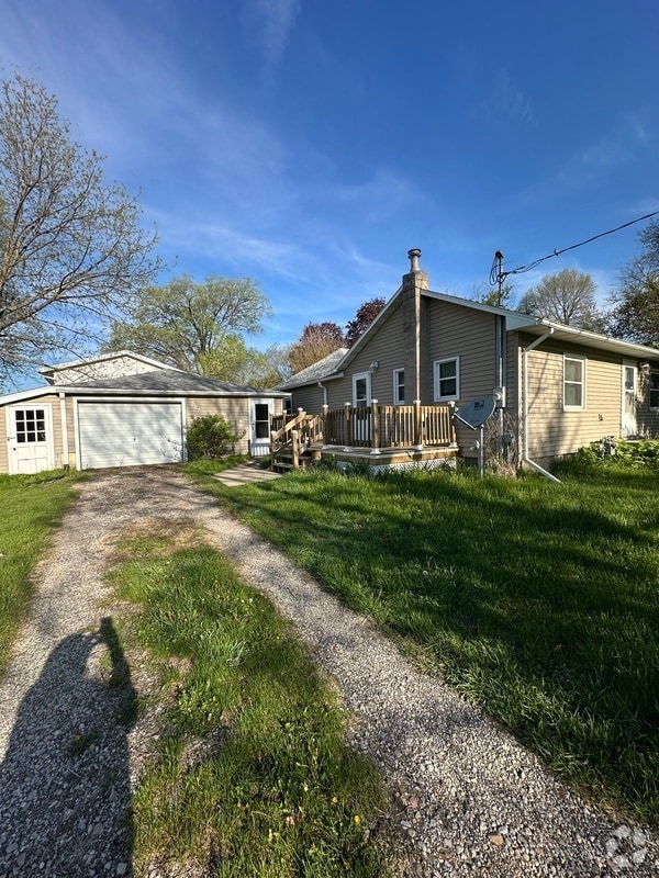Building Photo - 227 7th St N Rental