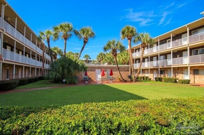 Building Photo - 600 Scenic Hwy