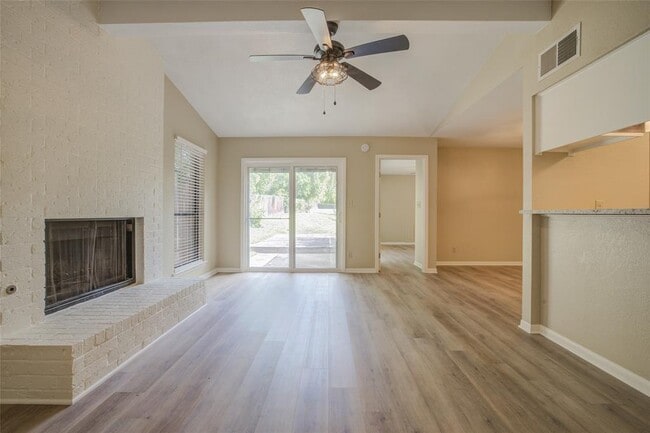 Photo - 306 Corral Ln