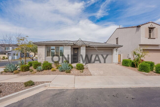 Building Photo - 9258 E Static Ave