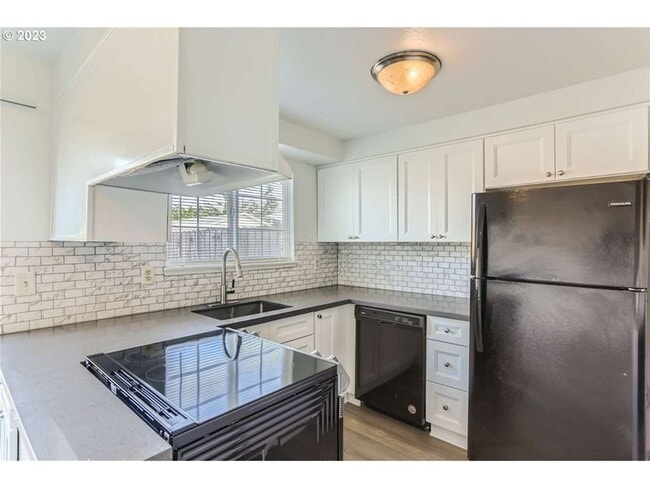 Photo - 3adlj01 Unit 1051