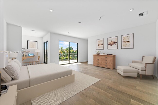 Photo - 16680 Botaniko Dr N