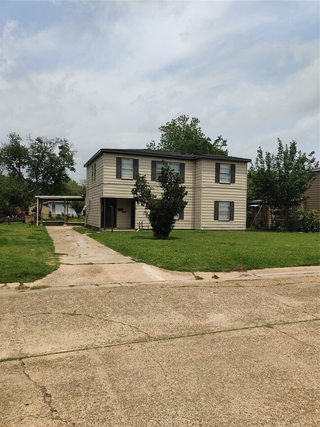 Photo - 1208 7th Ave N
