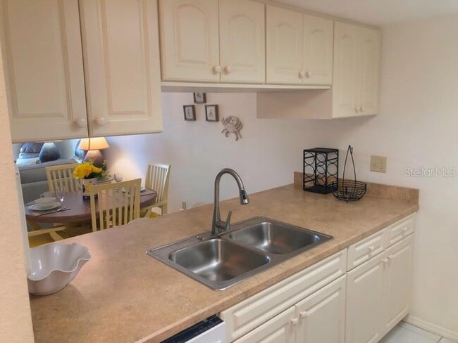 Photo - 4024 Oakview Dr Unit I3