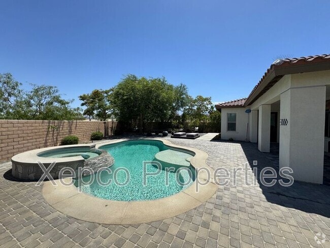 Building Photo - 74635 Tesla Dr Rental
