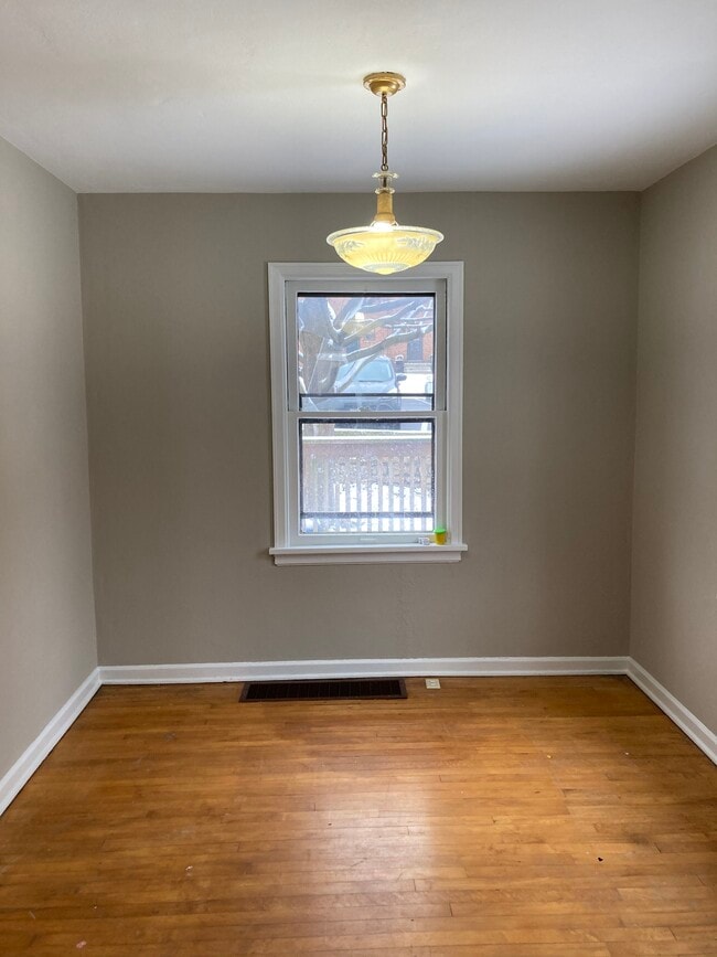 Photo - 1334 Huffman Ave