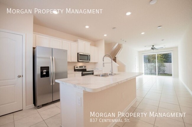 Photo - 837 Centennial St