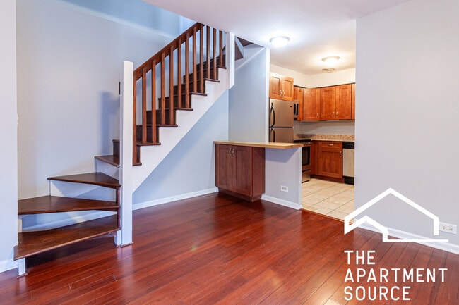 Building Photo - 744 W Gordon Ter