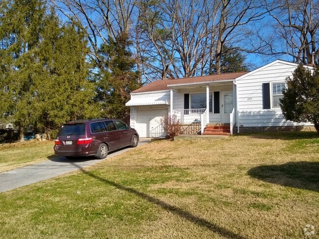 Building Photo - 1253 Milligan Hwy Rental