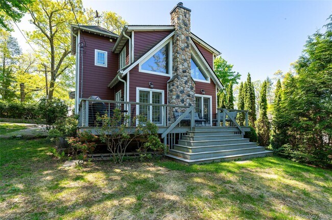 53 Cove Rd