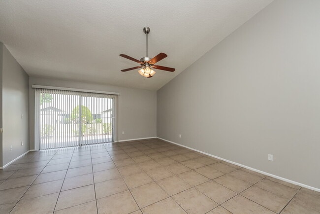 Photo - 1015 Elizabeth Ridge Ct