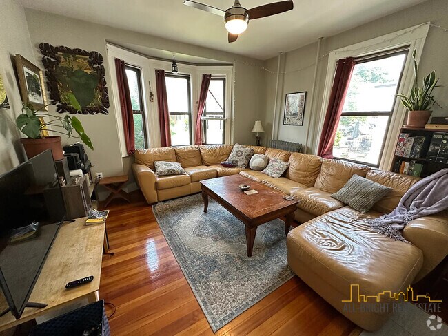 Building Photo - 136 Brooks St Unit 136 Rental