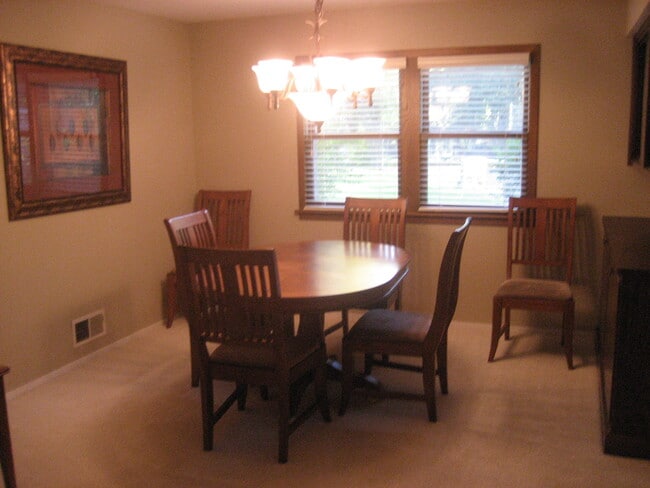 Photo - 15240 Marilyn Dr