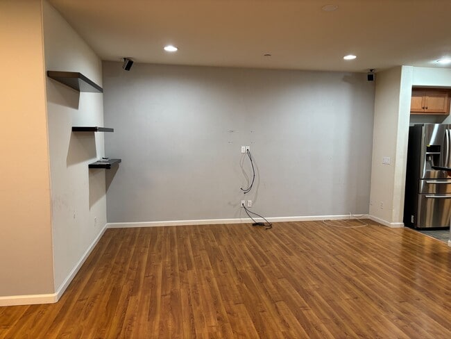 Photo - 3339 Monaghan St