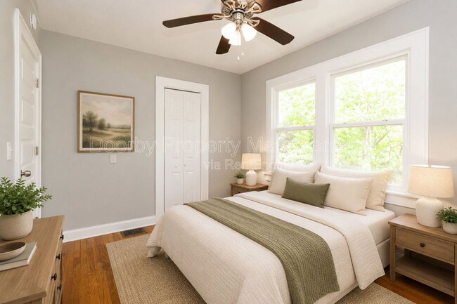 Photo - 1812 John Ross Rd