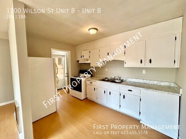 Photo - Close to Downtown: 2Bed/1.5Bath w Laundry ... Unit B