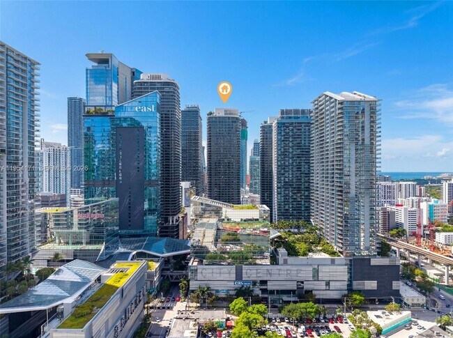 Photo - 45 SW 9th St Unidad LPH-4609