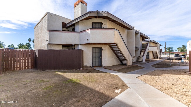 Building Photo - 16402 N 31st St Unit 236