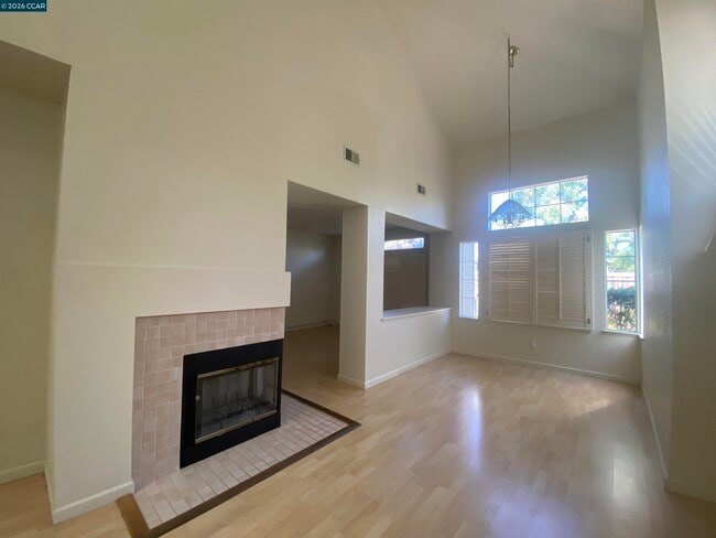 Photo - 293 Scotts Valley